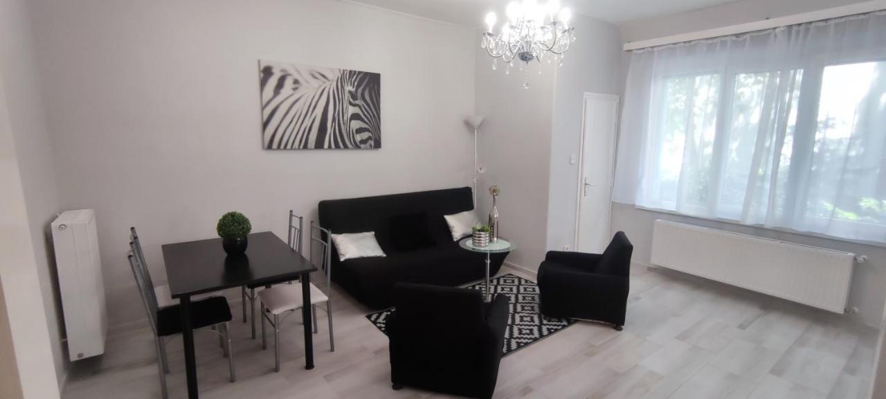 Pecs Park Apartment Екстериор снимка