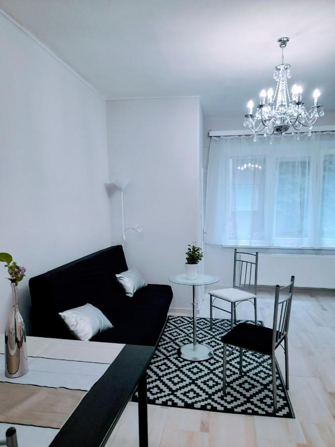 Pecs Park Apartment Екстериор снимка