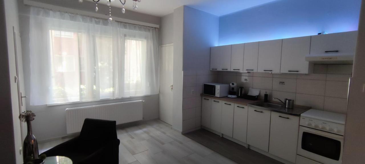 Pecs Park Apartment Екстериор снимка