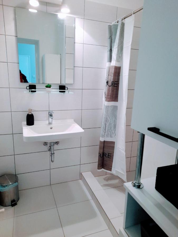 Pecs Park Apartment Екстериор снимка